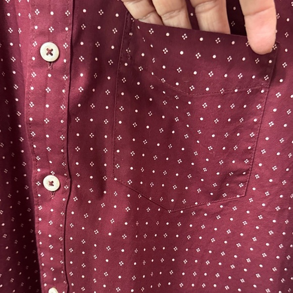 American Eagle Outfitters NWOT❤️ Burgundy Casual Button Down Shirt. - Picture 8 of 10